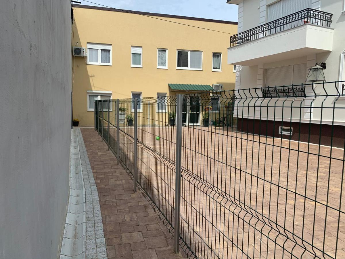 N6 Apartment ノヴィ・サド エクステリア 写真